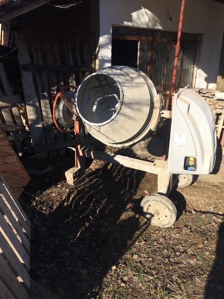 mesalka-za-beton-golema-350-litri