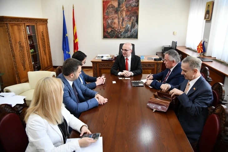 milososki so revizorite