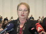 Minister Janevska is waiting for the Faculty of Philosophy to act on the irregularities in the enrollment of master's and doctoral studies, according to the article on MKD.mk