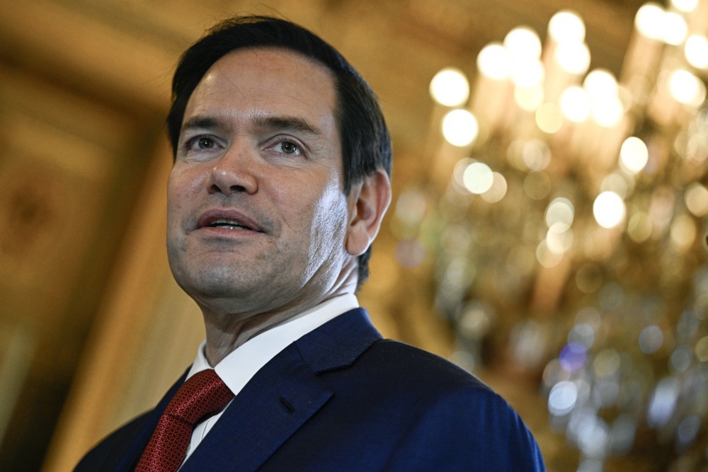 US envoys Rubio, Witkoff visit Paris
