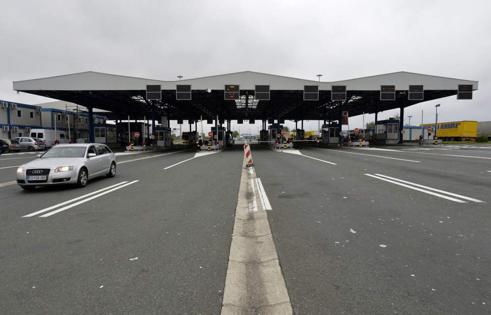 Croatia ends Serbia border blockade amid migration spat