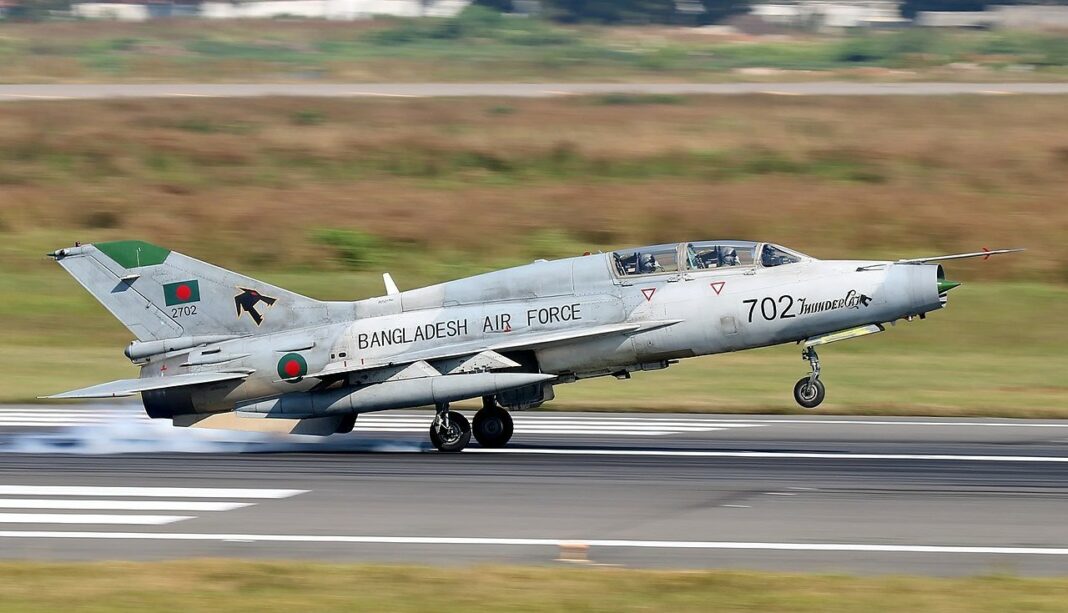 Авион воени сили Бангладеш
