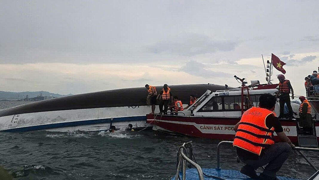 Виетнам превртен брод епа