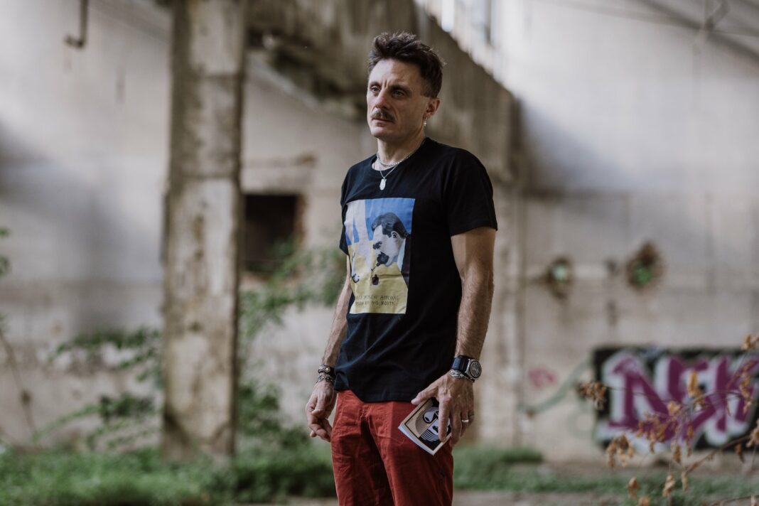 Влатко Деловски 1