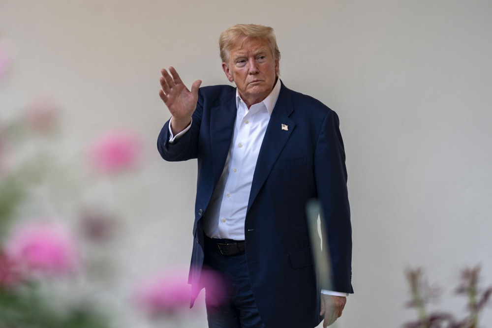 Trump returns to the White House after meeting UK Prime Minister Keir Starmer