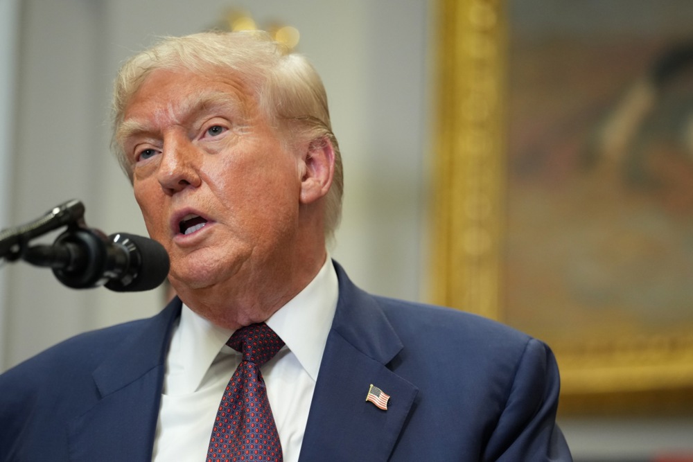 US President Trump signs executive order to revive Presidential Fitness Test