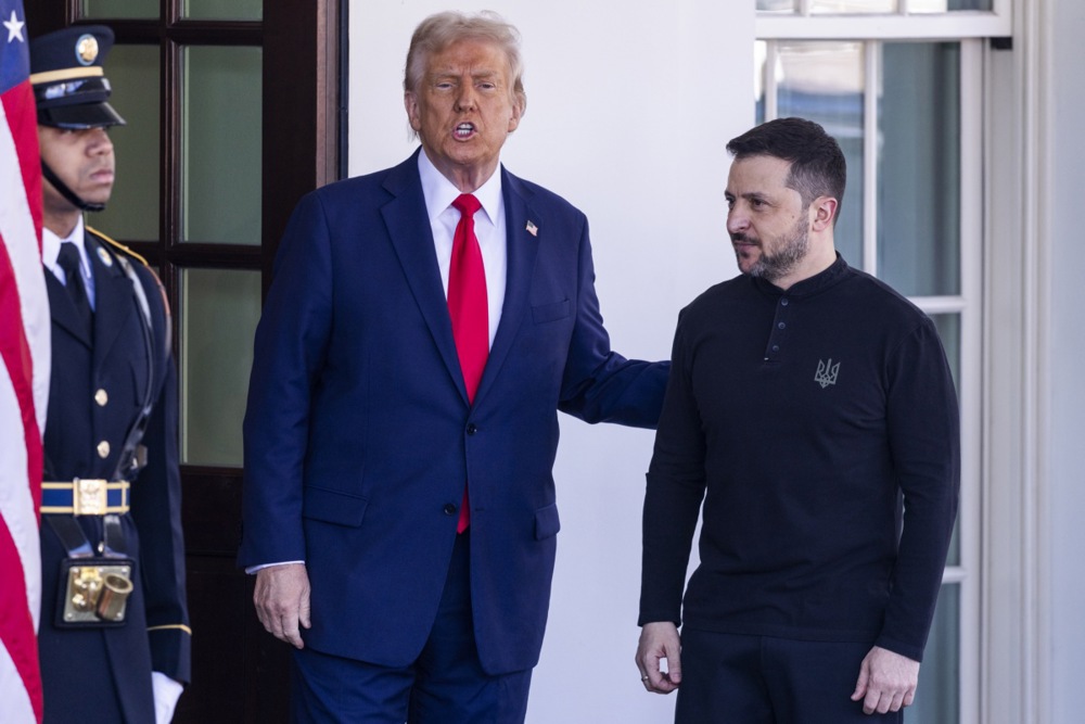 US President Donald Trump meets Ukrainian President Volodymyr Zelensky at the White House