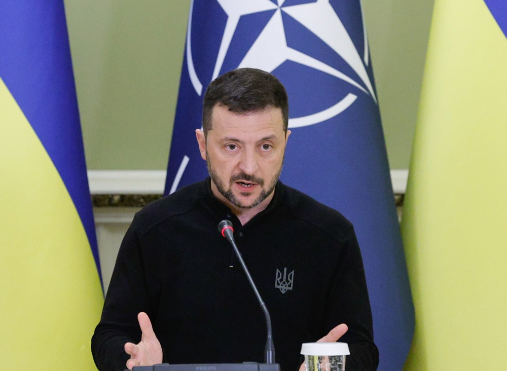 New NATO Secretary General Mark Rutte meets Ukrainian President Zelensky in Kyiv