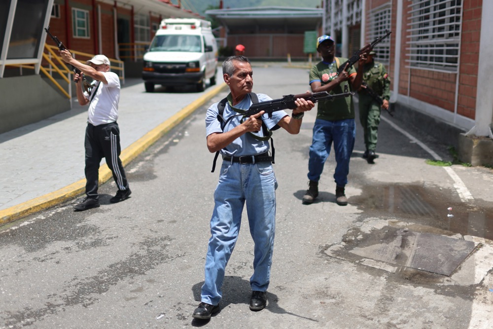 Venezuelan Armed Forces deploy in a caravan through Caracas for training in local communities