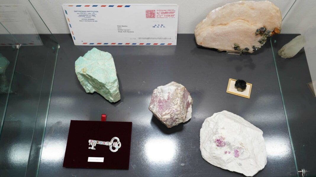 bozinovska-go-zastituvame-makedonskiot-rubin-vreme-e-da-ja-promovirame-magijata-na-naseto-mineralno-bogatstvo-image-jIm6