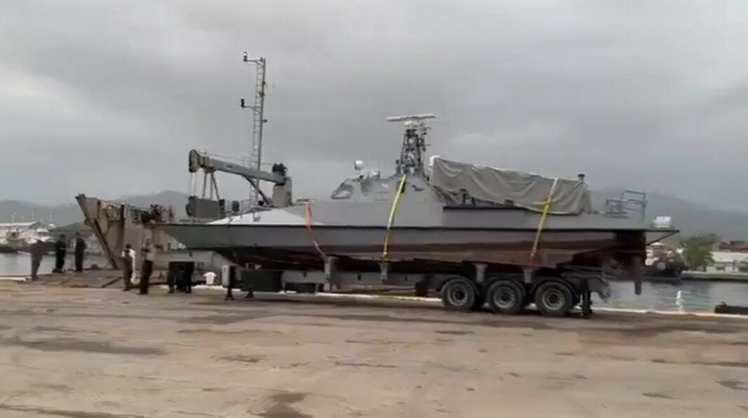 Ракетен чамец