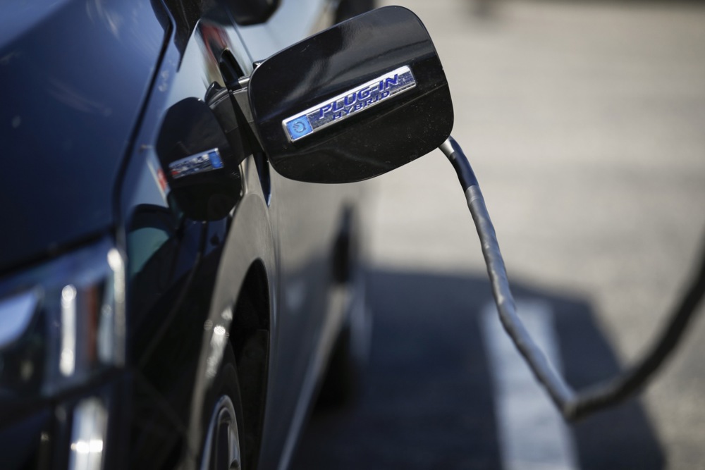 Concerns grow over the ability of California’s power grid after 2035 electric vehicle mandate