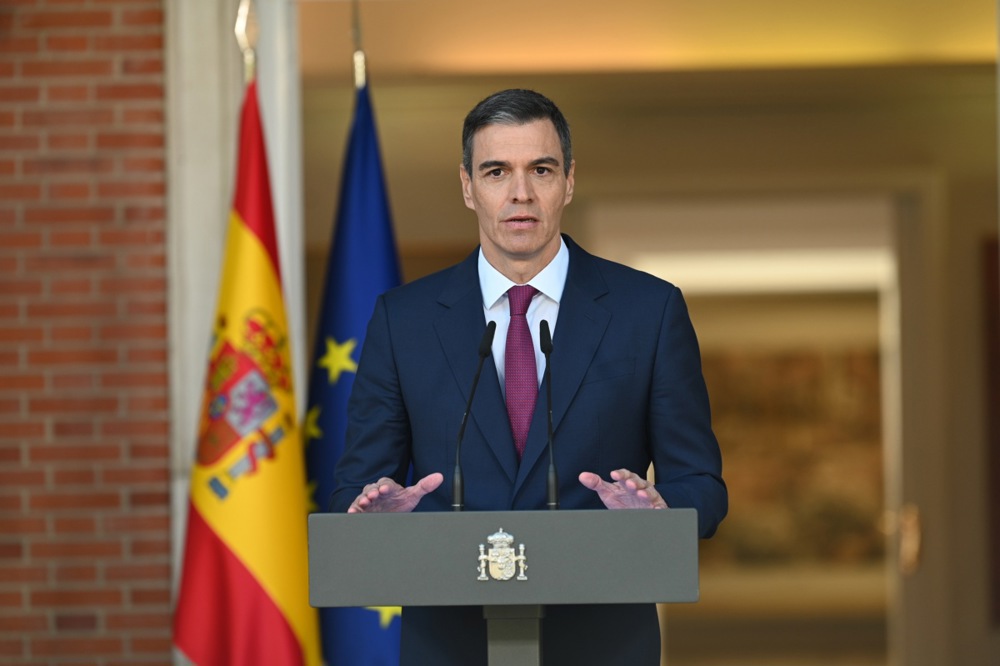 Spain's Pedro Sanchez decides to continue as Prime Minister