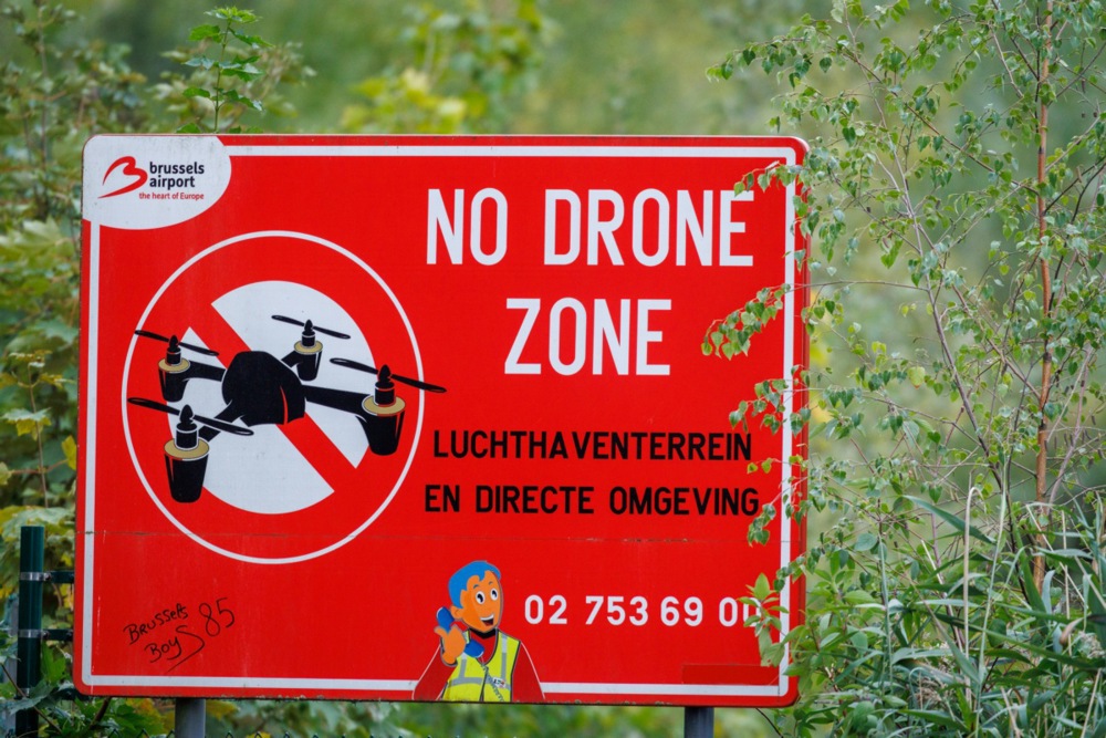 'No Drone Zone' sign at Brussels airport