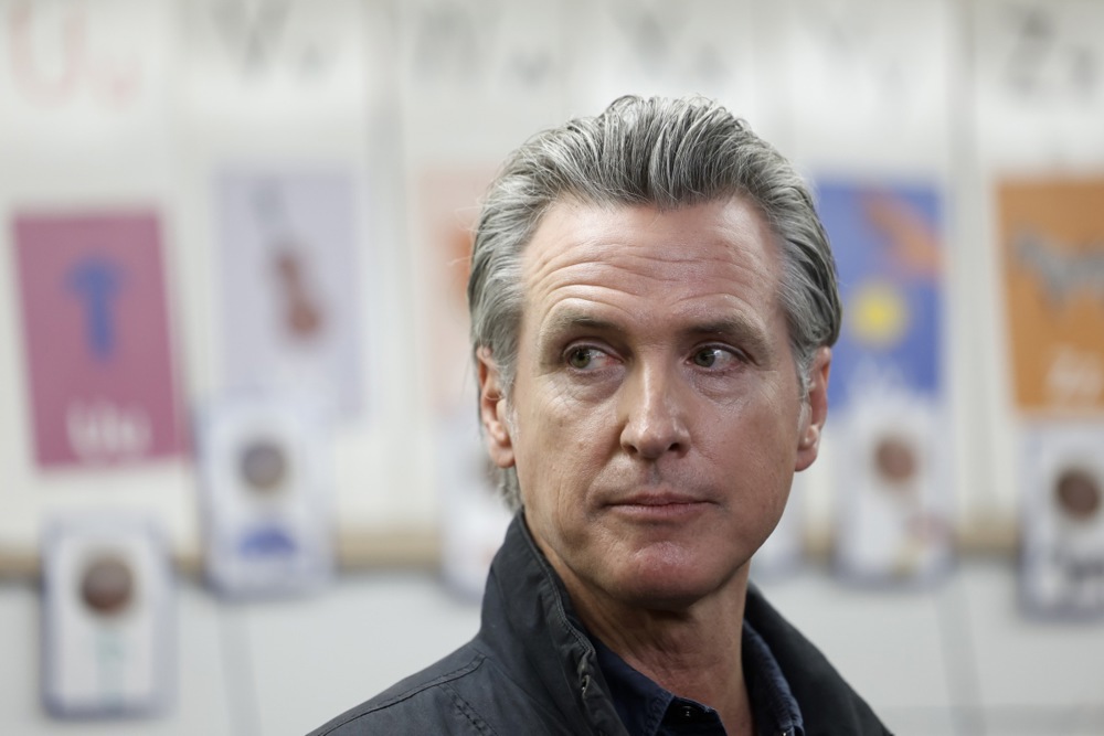 California Govenor Gavin Newsom signs $2.5 billion fire relief bill