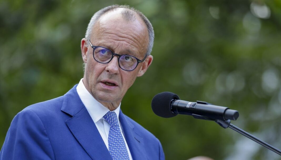 Мерц, epa12414978