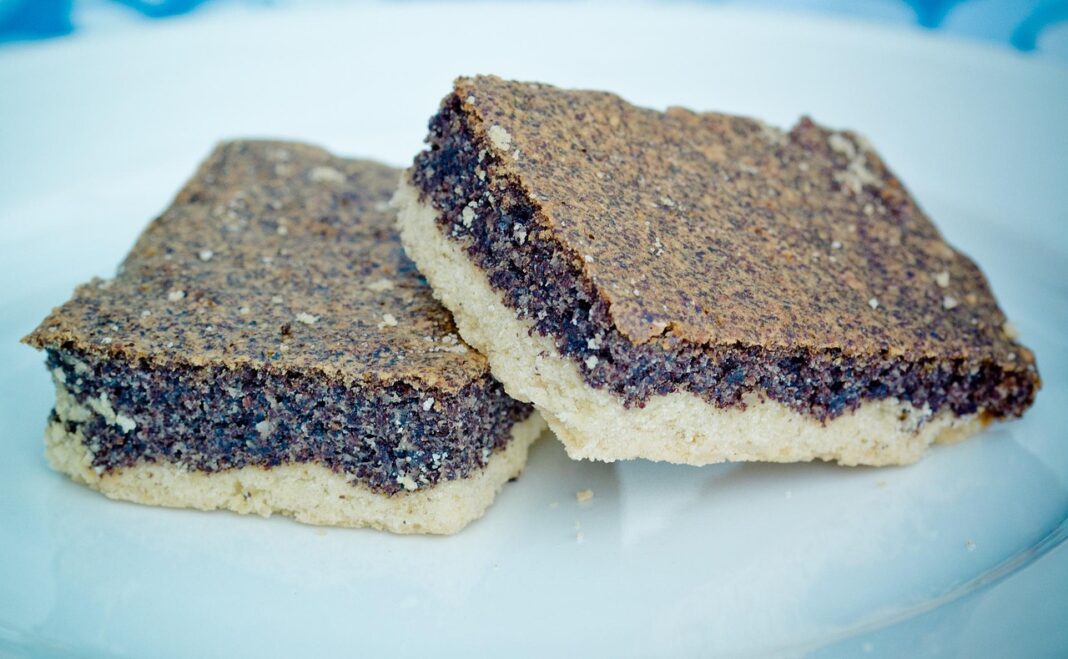 poppy-seed-cake-1405254_1280
