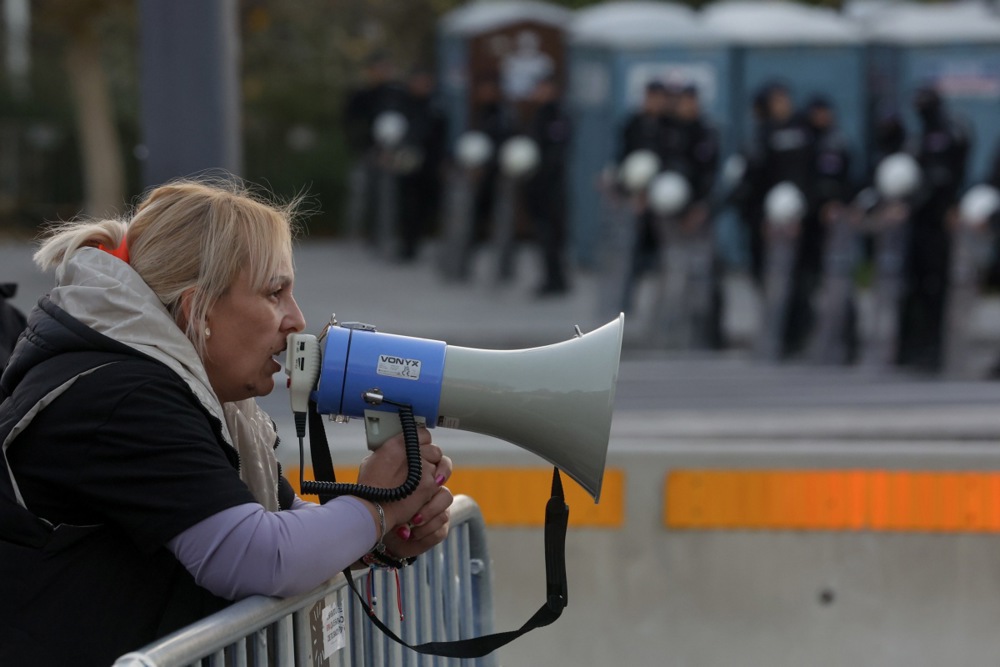 Mother of Novi Sad victim protests begins hunger strike in Belgrade