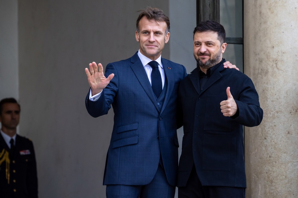 French President Macron receives Ukrainian President Zelensky in Paris