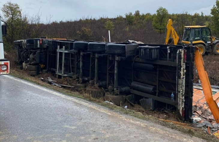 prevrsten kamion - Valandovo Dojran