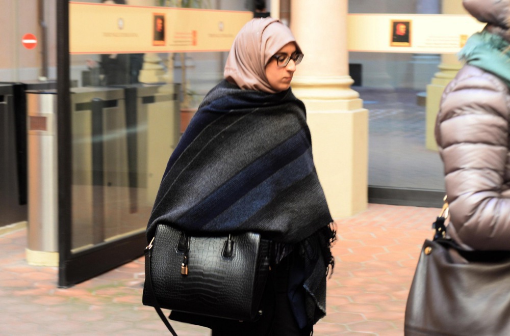 Trainee lawyer ejected over Muslim veil in Bologna
