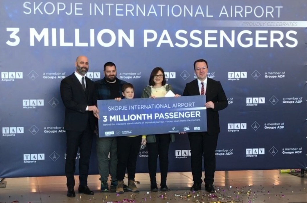 trimilionititot patnik aerodrom skopje