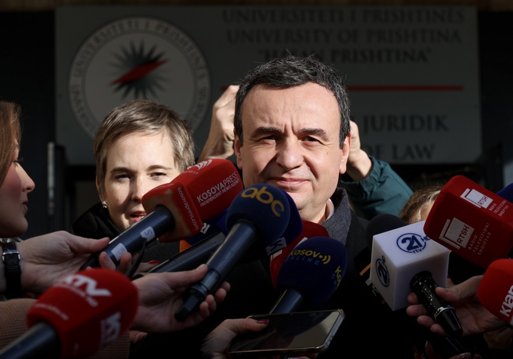 Kosovo holds snap parliamentary elections