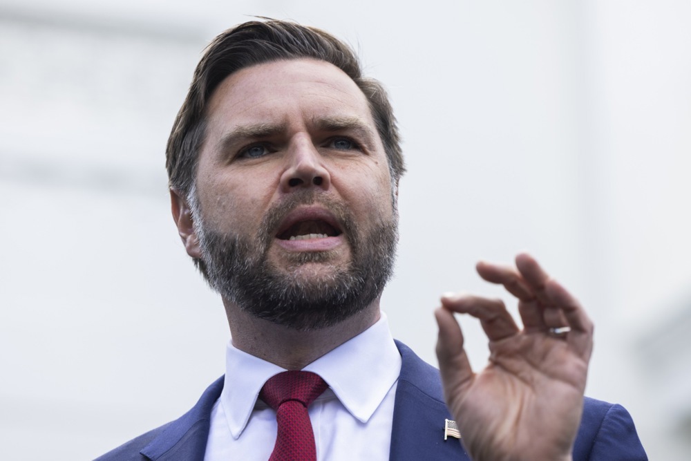 US vice president speaks to reporters after meeting with airline executives on government shutdown