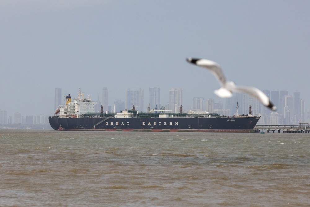 LPG tanker arrives in Mumbai despite rising tensions at Strait of Hormuz