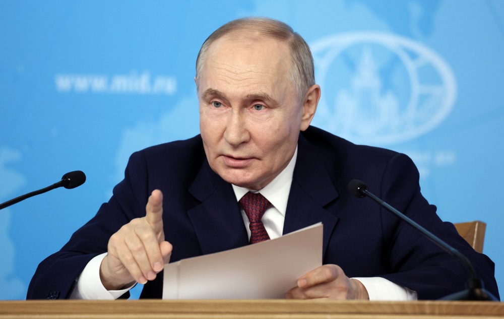 Russian President Putin holds meeting with leadership of the Russian Foreign Ministry