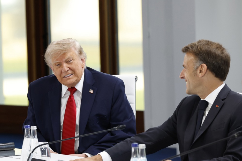 Трамп задоцни на состанок на Г7 речиси еден час па порача: „Јас сум шефот“ (ВИДЕО)