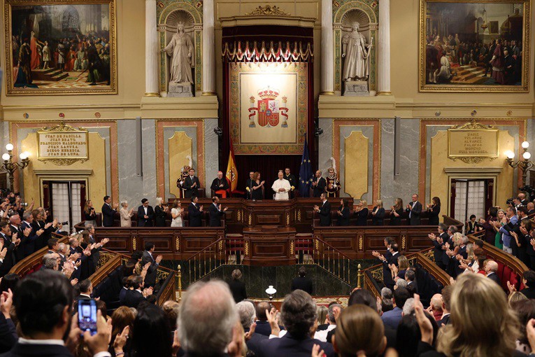 папа Шпанија 2
